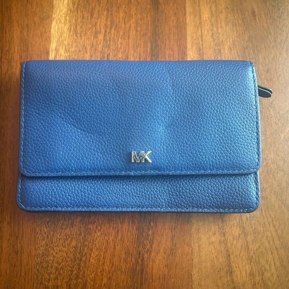 Michael Kors Navy Leather Wallet - Picture 1 of 4